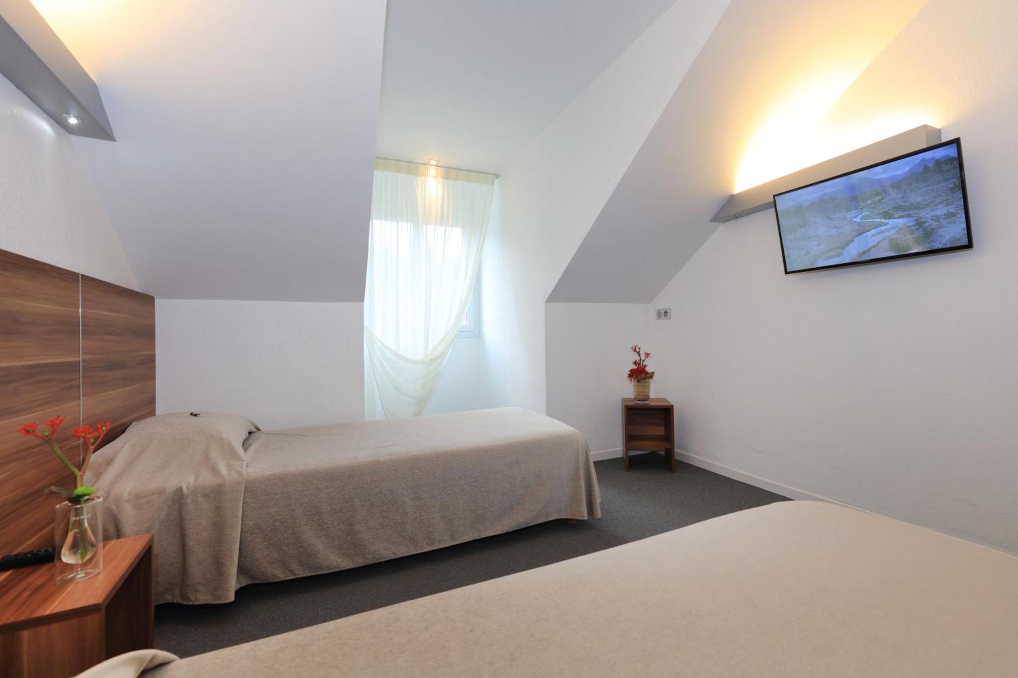 Logis Hotel Restaurant L'Europe Marvejols Luaran gambar